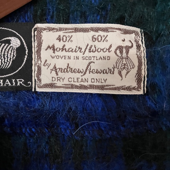 Authentic Scottish Tartan Mohair Coat with Scarf - Picture 4 of 11